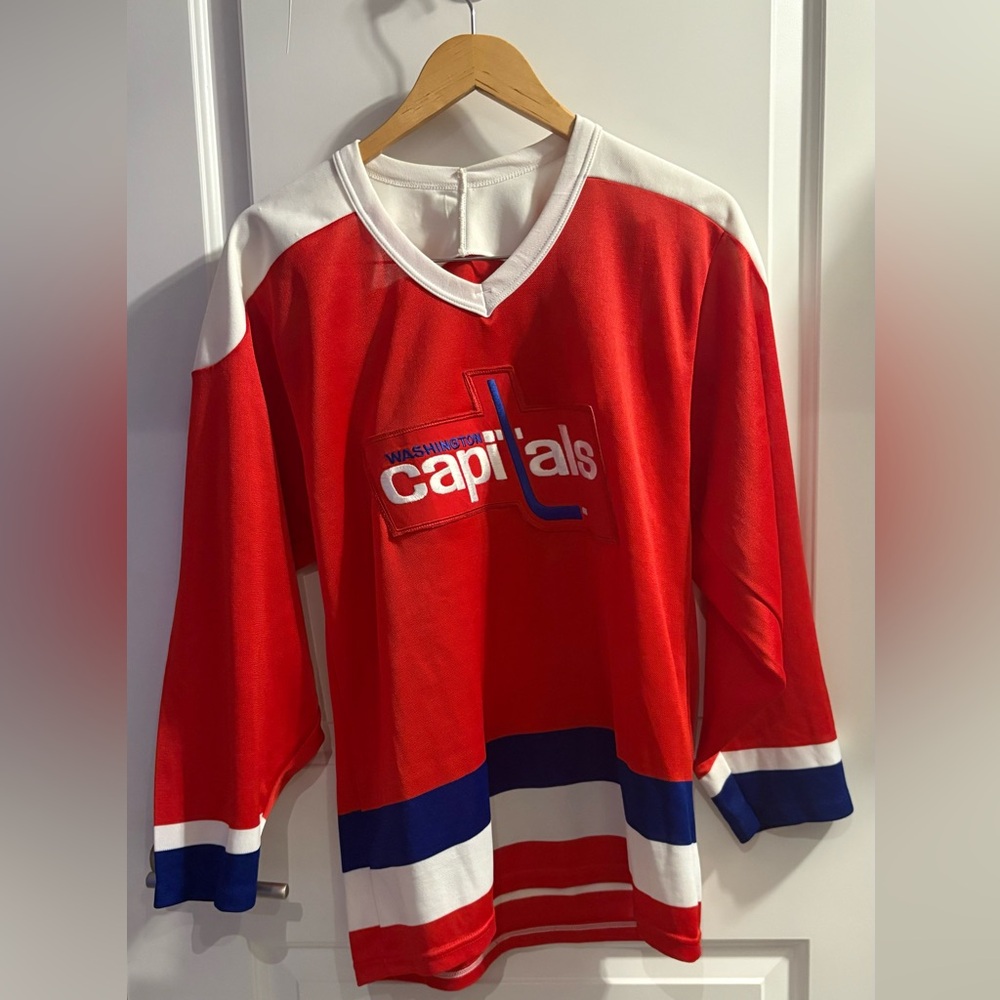 Vintage Washington Capitals Jersey (blank)